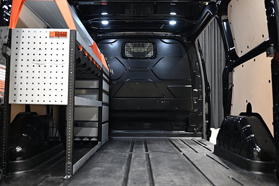Ford Transit Custom 7 of 30