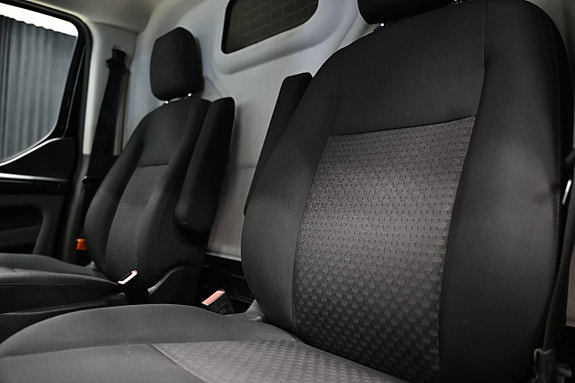 Ford Transit Custom 22 of 30