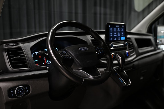 Ford Transit Custom 16 of 30