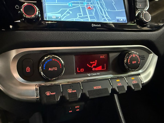 Kia Rio 9 of 14