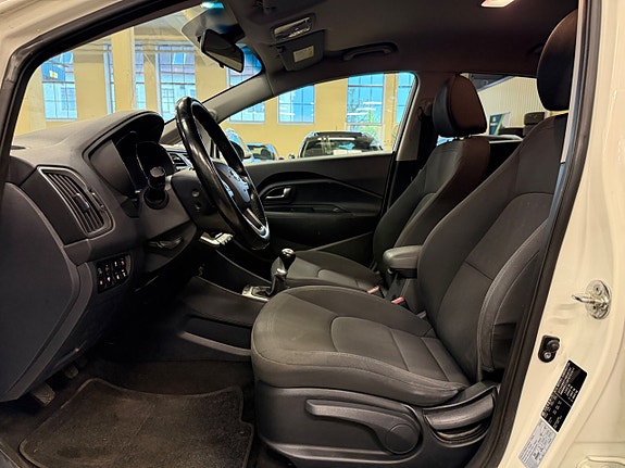 Kia Rio 3 of 14