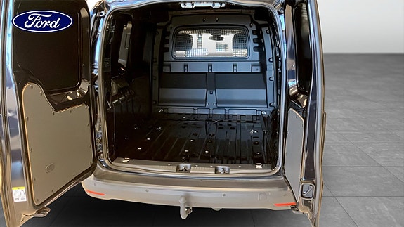 Ford Transit Connect 10 of 12