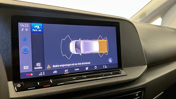 Ford Transit Connect 9 of 12
