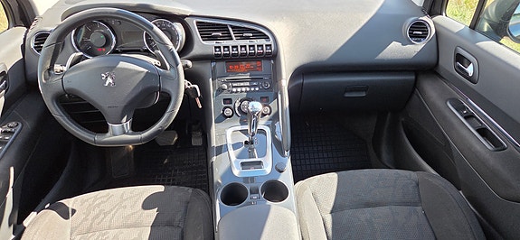 Peugeot 3008 5 of 9