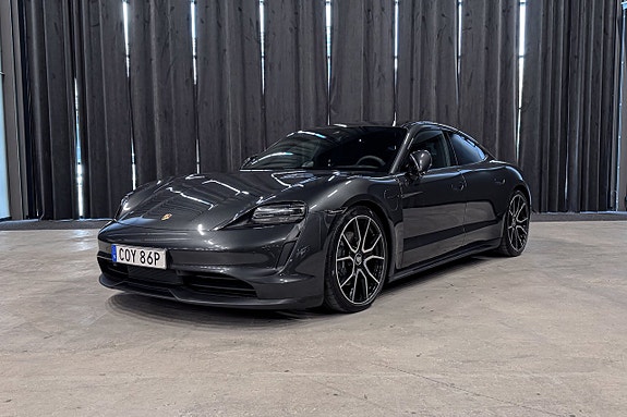 Porsche Taycan 2 of 22