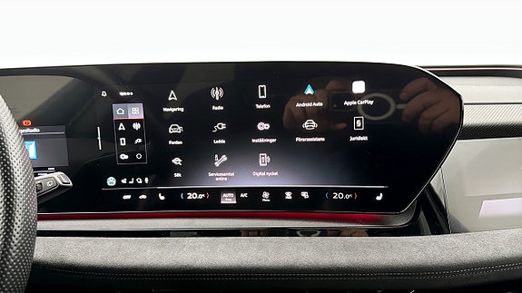 Audi Q6 e-tron 9 of 18