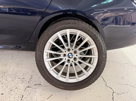 BMW 530e 25 of 27