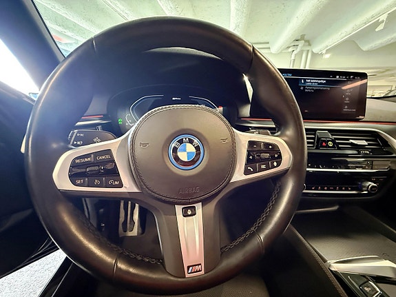 BMW 530e 13 of 27