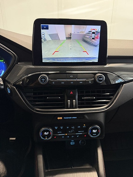 Ford Kuga 17 of 30