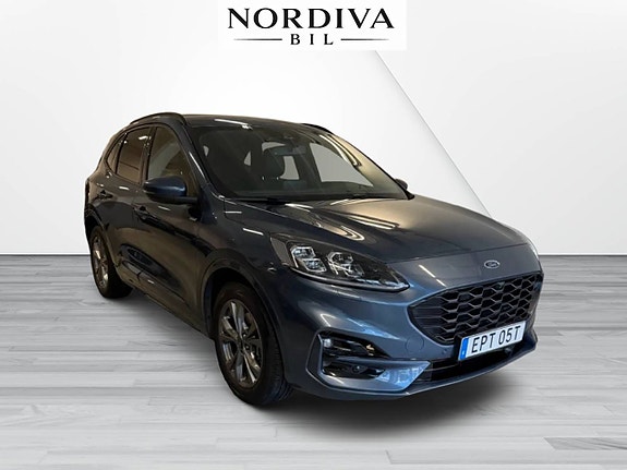 Ford Kuga 3 of 30