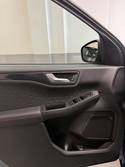 Ford Kuga 28 of 30