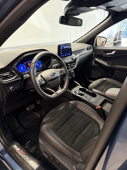 Ford Kuga 9 of 30
