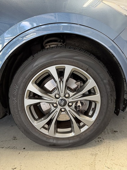 Ford Kuga 25 of 30