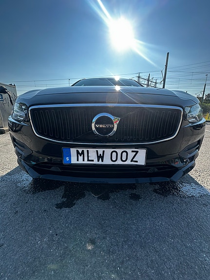 Volvo V90 10 of 30