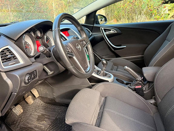 Opel Astra 13 of 23