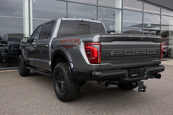 Ford F-150 7 of 16
