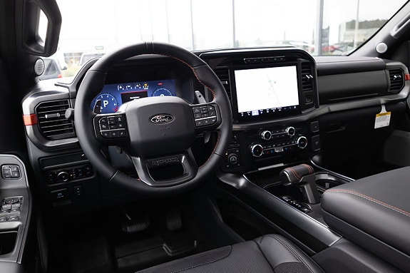 Ford F-150 9 of 16