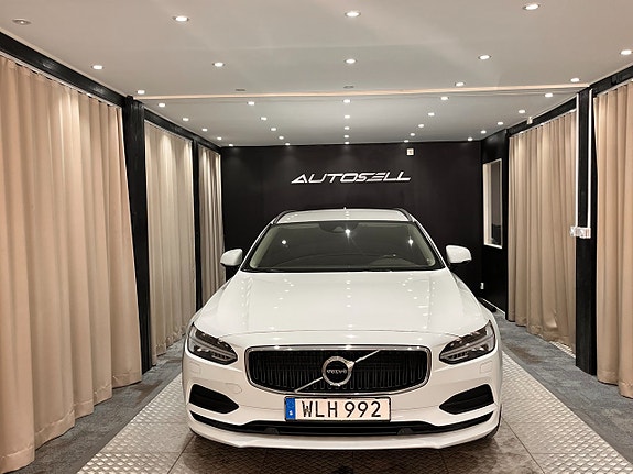 Volvo V90 2 of 18