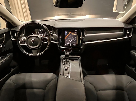 Volvo V90 12 of 18