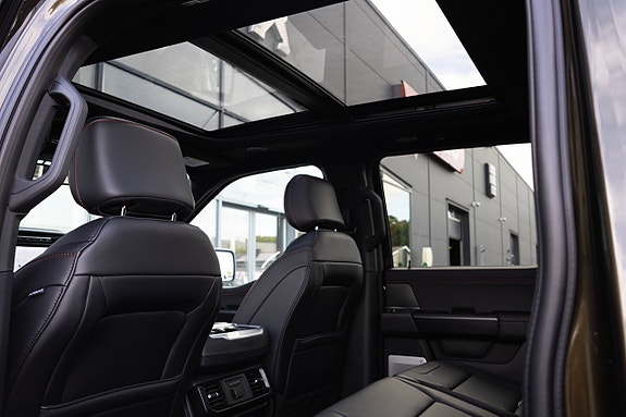Ford F-150 18 of 18