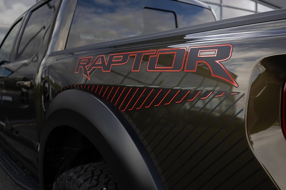 Ford F-150 8 of 18