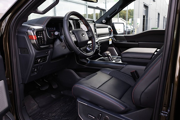 Ford F-150 9 of 18