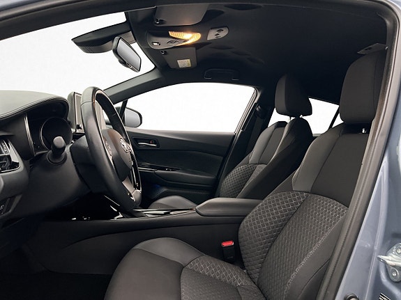 Toyota C-HR 9 of 27