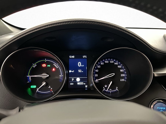 Toyota C-HR 14 of 27