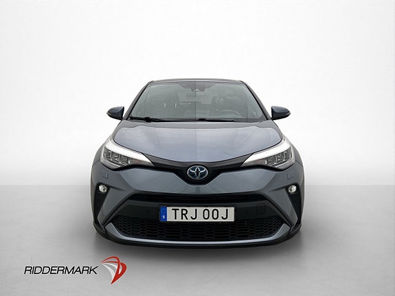 Toyota C-HR 2 of 27