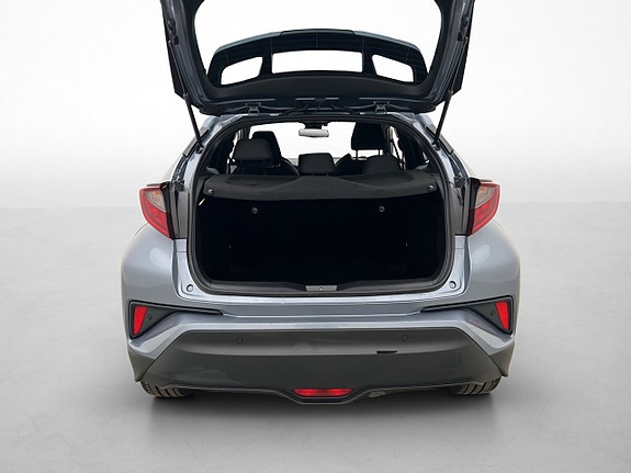 Toyota C-HR 27 of 27