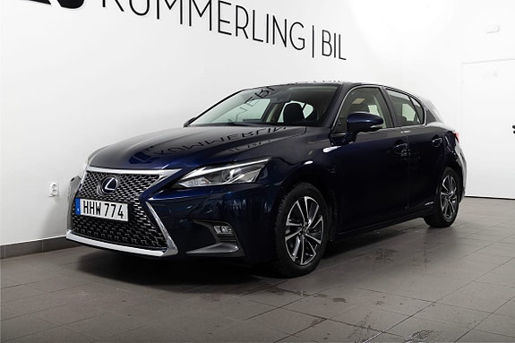 Lexus CT200h 2 of 20