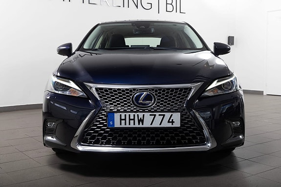 Lexus CT200h 8 of 20