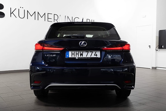 Lexus CT200h 11 of 20