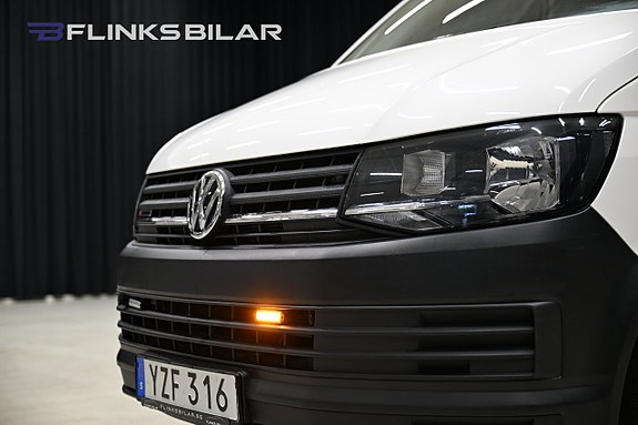 Volkswagen Caravelle 19 of 30