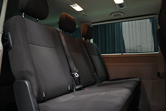 Volkswagen Caravelle 7 of 30