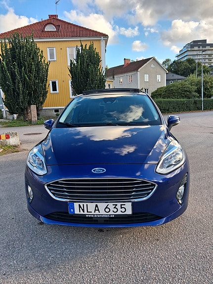 Ford Fiesta 2 of 20