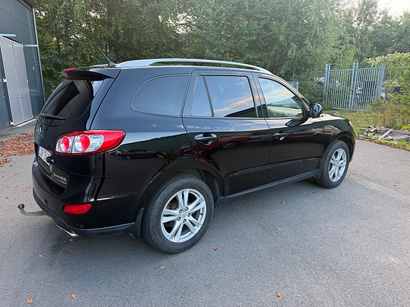 Hyundai Santa Fe 4 of 8