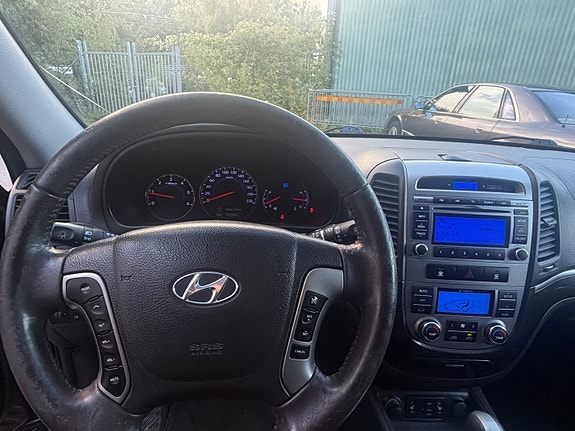 Hyundai Santa Fe 5 of 8