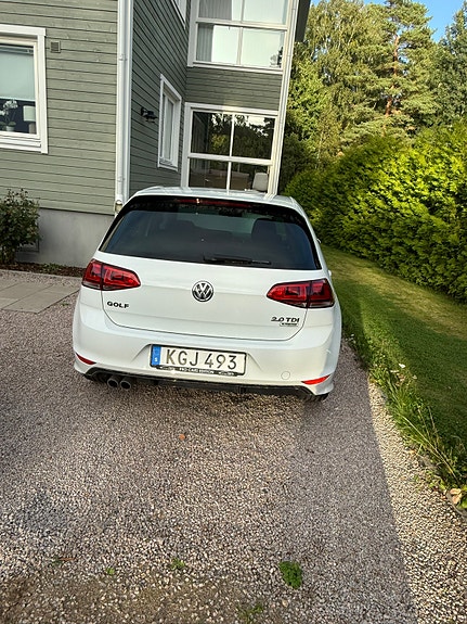 Volkswagen Golf VII 6 of 6