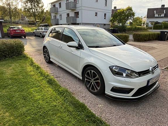 Volkswagen Golf VII 3 of 6