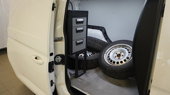 Volkswagen Caddy Maxi 8 of 19