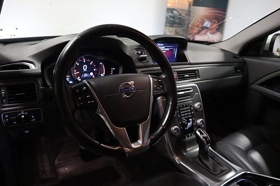 Volvo XC70 7 of 22