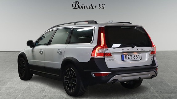 Volvo XC70 4 of 22