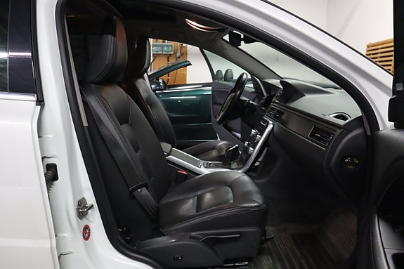 Volvo XC70 9 of 22