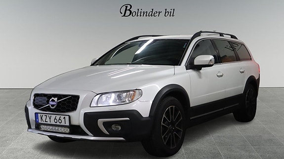 Volvo XC70 3 of 22