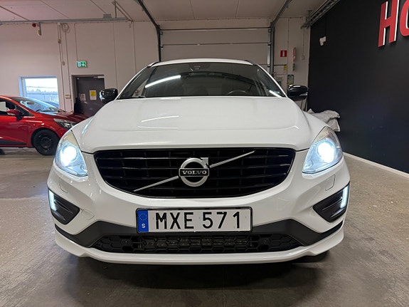 Volvo XC60 9 of 21