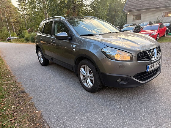 Nissan Qashqai+2 3 of 27