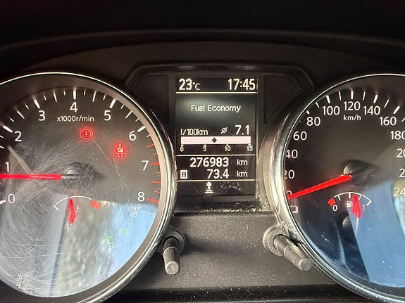 Nissan Qashqai+2 21 of 27