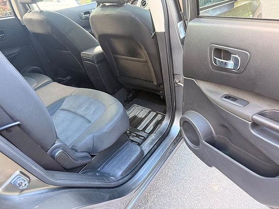 Nissan Qashqai+2 17 of 27
