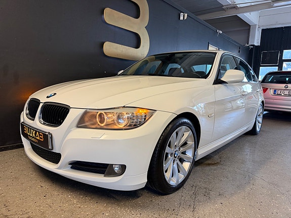 BMW 318d 4 of 18